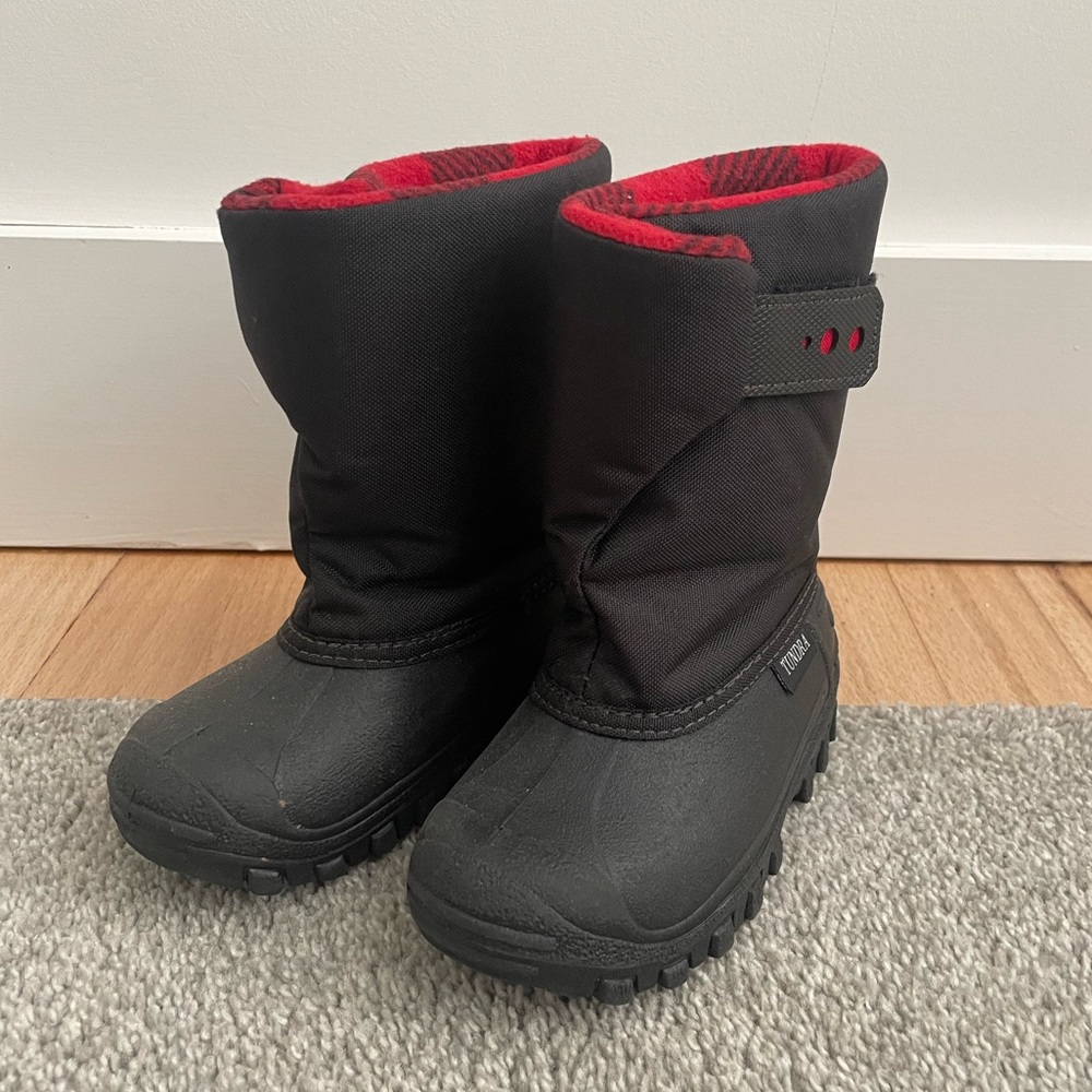 Tundra Kids Insulated Snow Boots Size 8